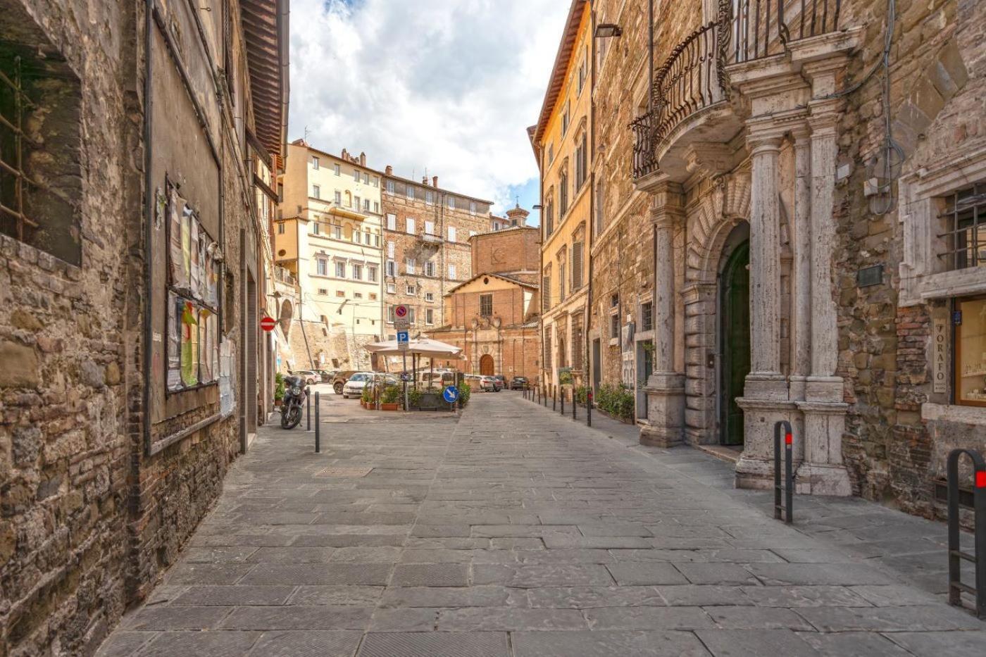 Raffaello - M&M Holiday House Perugia Ngoại thất bức ảnh
